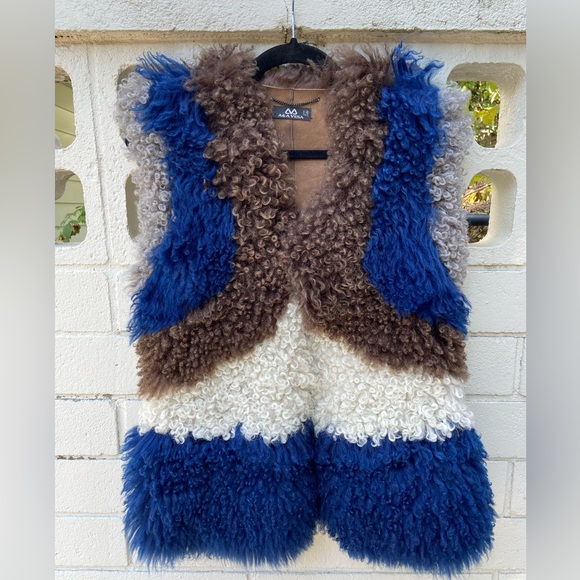 A&A VESA Patchwork White/Blue/Grey/Taupe Sheepskin Vest Size 36 Made in Romania - Picture 1 of 5